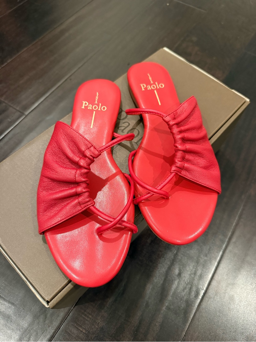 Línea Paolo Women's Red Ruched Slide Sandals